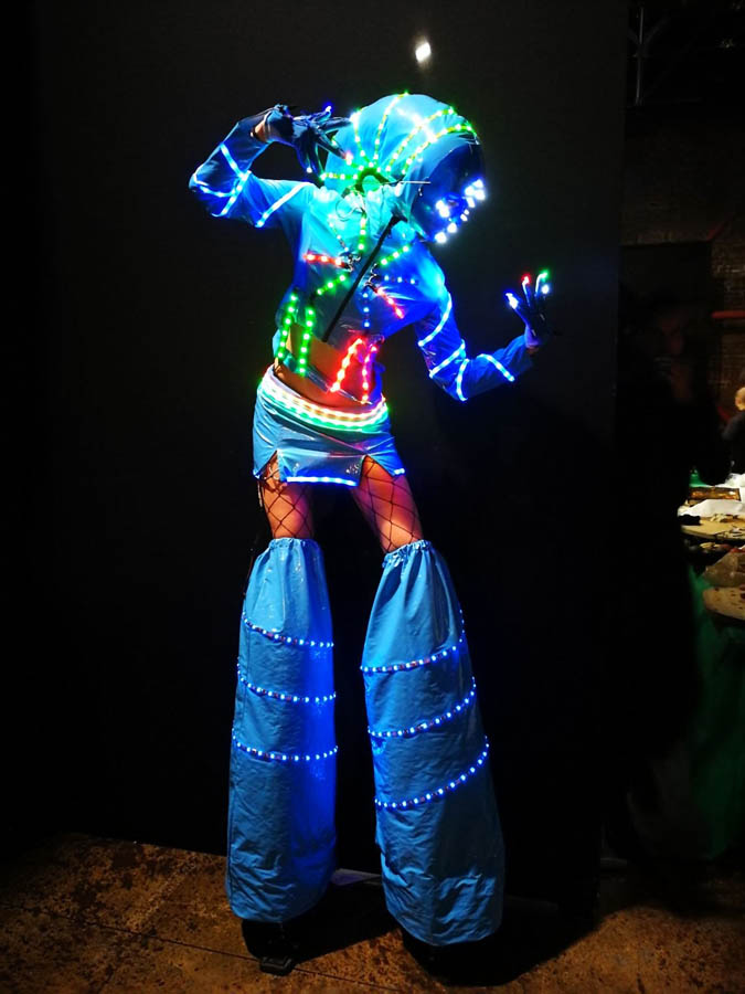 Earthradius Costume de robot avec éclairage LED pour danse et